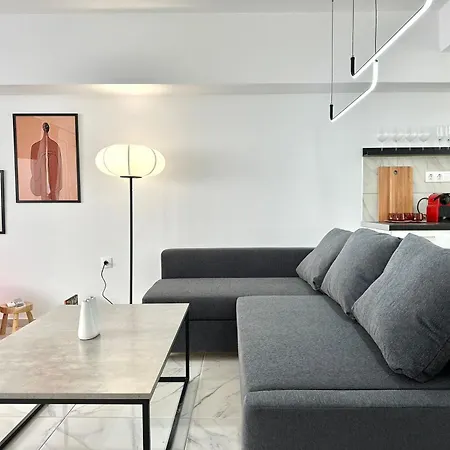 Walk Into Dream Of Acropolis 10 Apartment